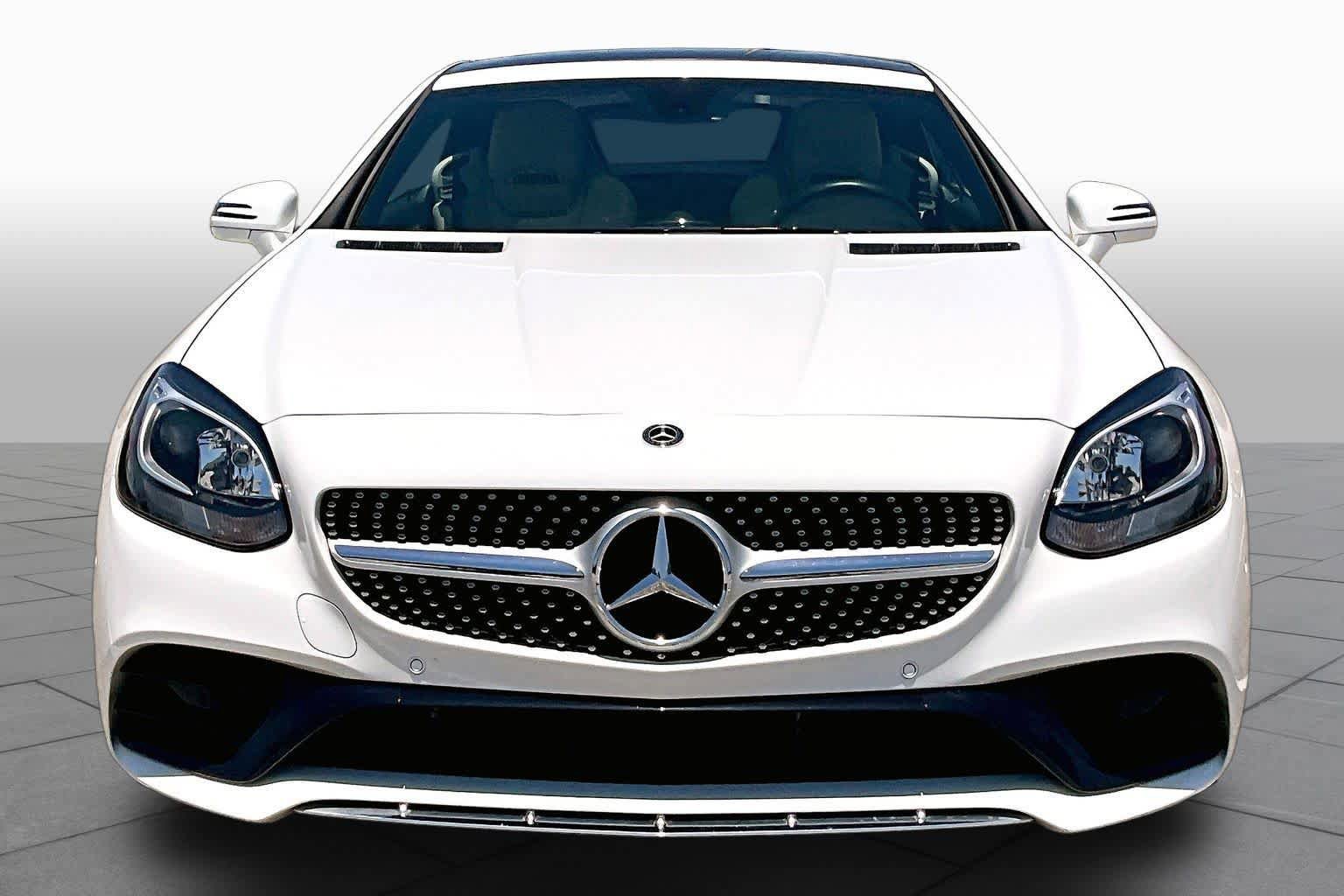 Used 2019 Mercedes-Benz SLC 300 image 4