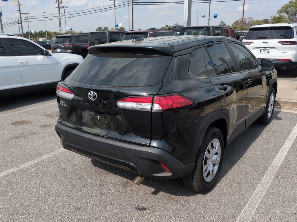 Used 2024 Toyota Corolla Cross L image 4