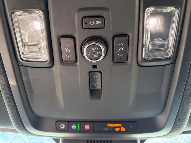 Used 2025 GMC Yukon XL Elevation AWD/4WD image 31