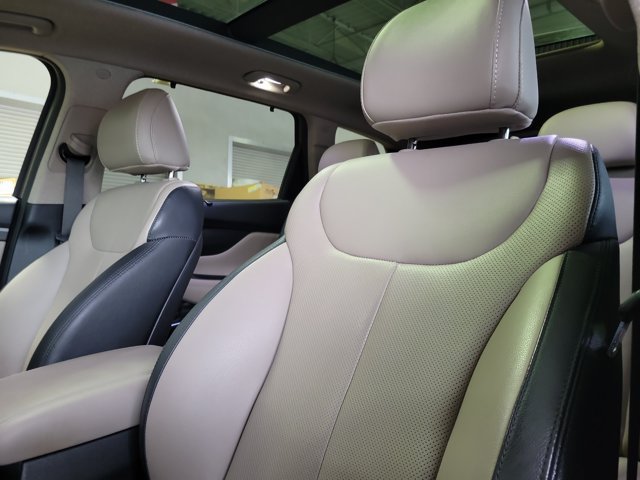 Used 2019 Hyundai Santa Fe w/ Ultimate Package FWD image 15