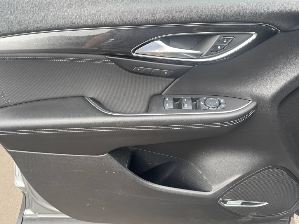 Used 2024 Buick Envision Preferred AWD/4WD image 27