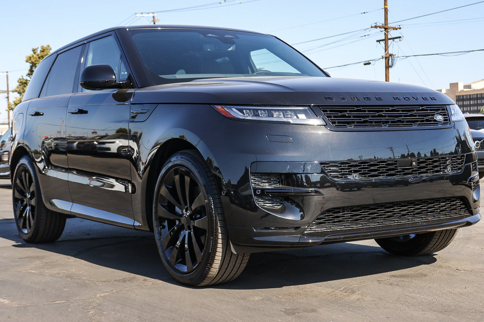 New 2027 Land Rover Range Rover Sport Dynamic SE AWD/4WD image 3
