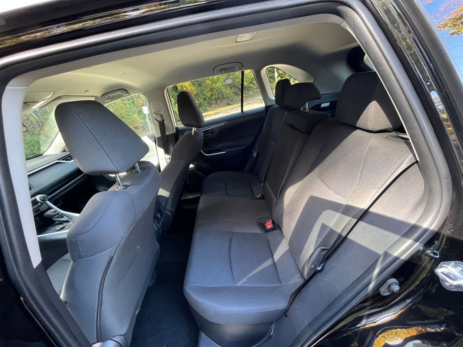 Used 2025 Toyota RAV4 LE image 22