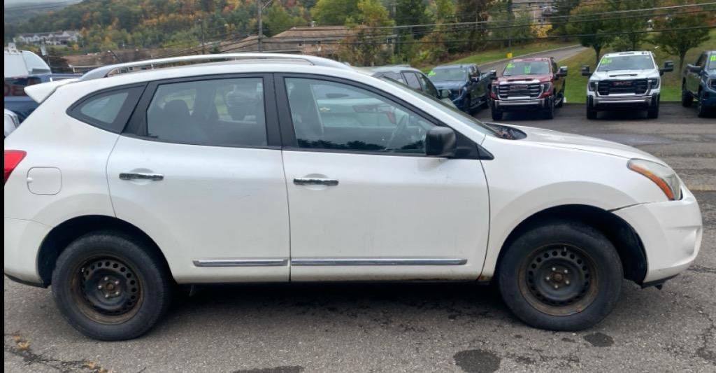 Used 2014 Nissan Rogue S w/ Convenience Package image 4