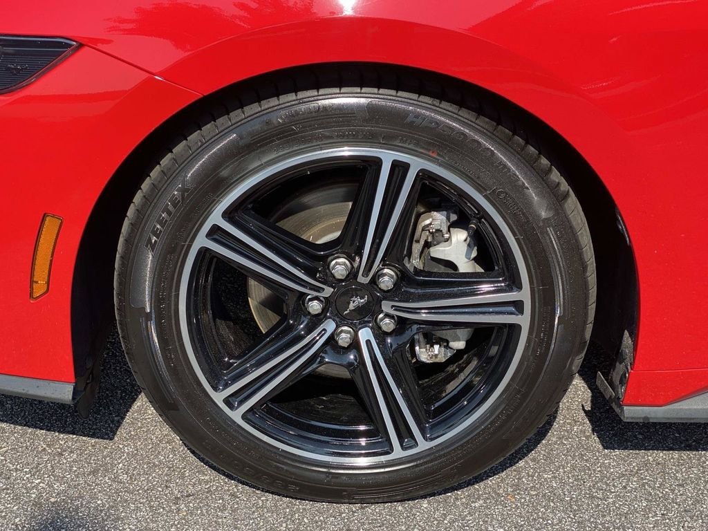Certified 2025 Ford Mustang Premium RWD image 9