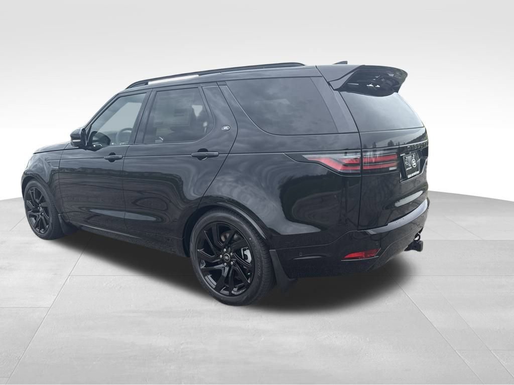 Used 2025 Land Rover Discovery Dynamic SE AWD/4WD image 3