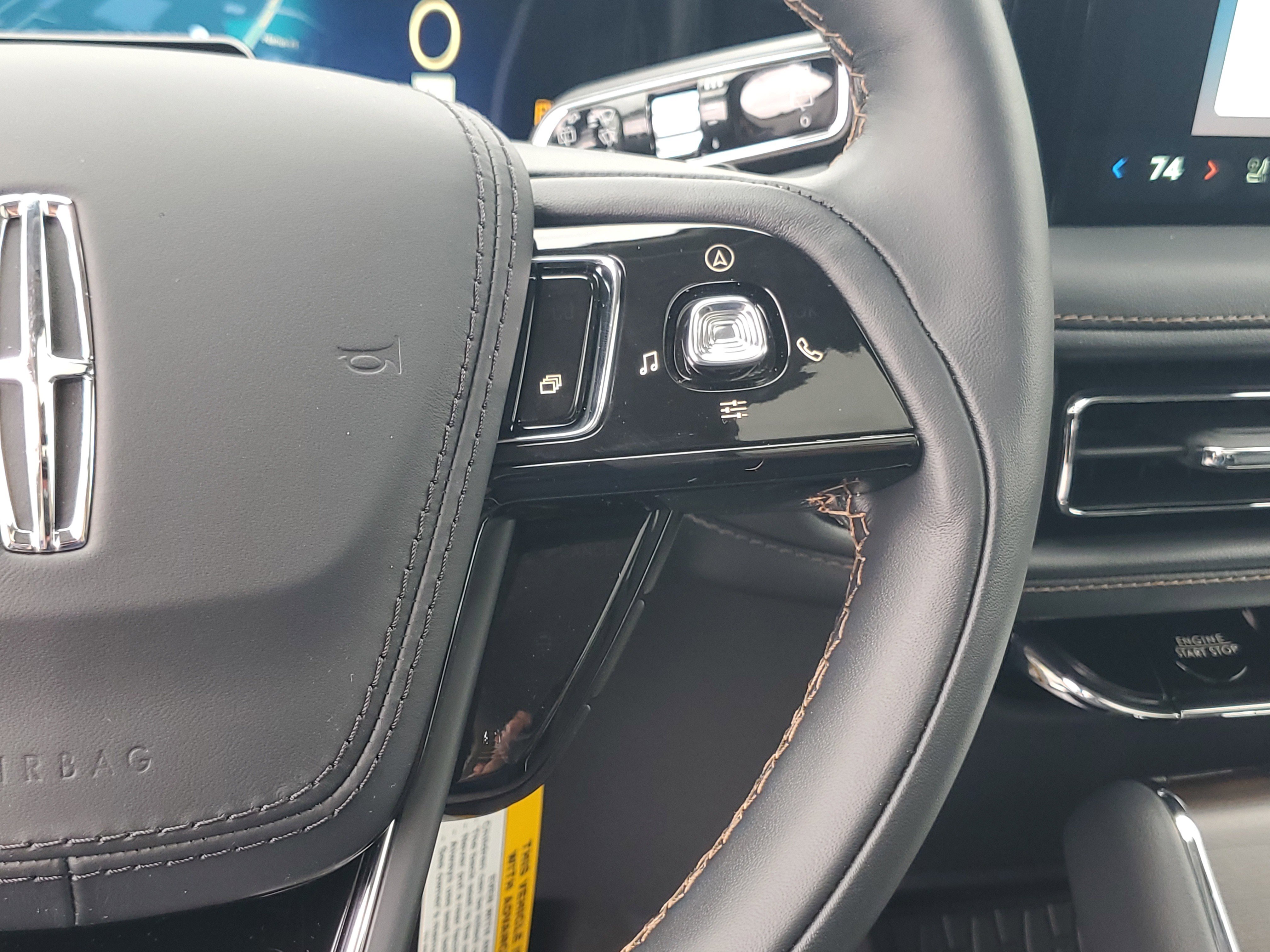 New 2026 Lincoln Aviator Reserve AWD/4WD image 17