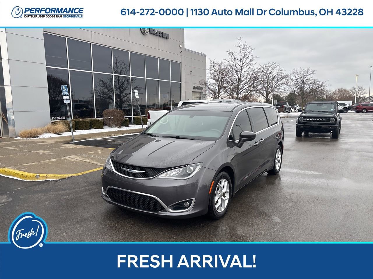 Used 2018 Chrysler Pacifica Touring Plus w/ Tire & Wheel Group image 8