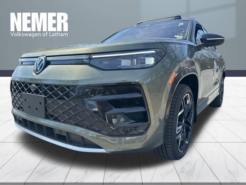 New 2026 Volkswagen Tiguan SEL R-Line AWD/4WD image 1