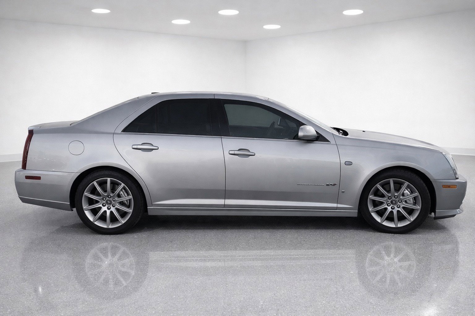 Used 2006 Cadillac STS V image 2