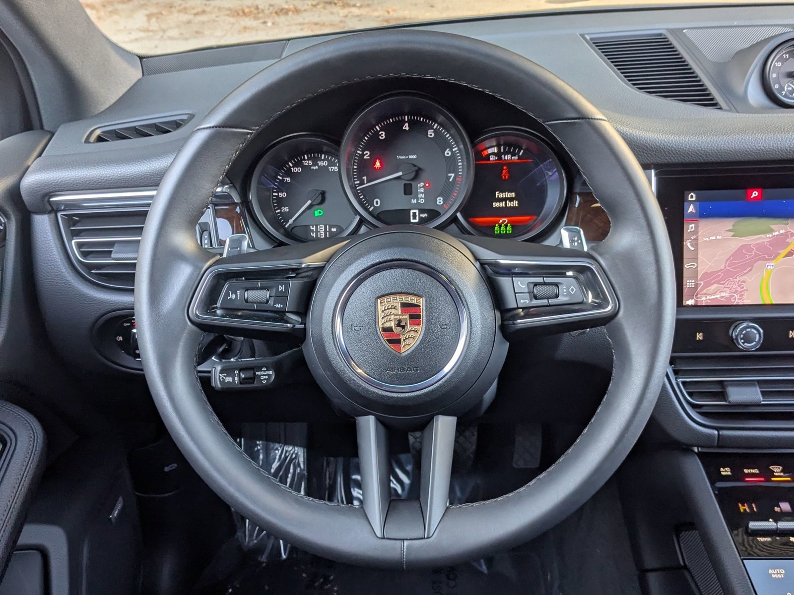 Used 2025 Porsche Macan image 15