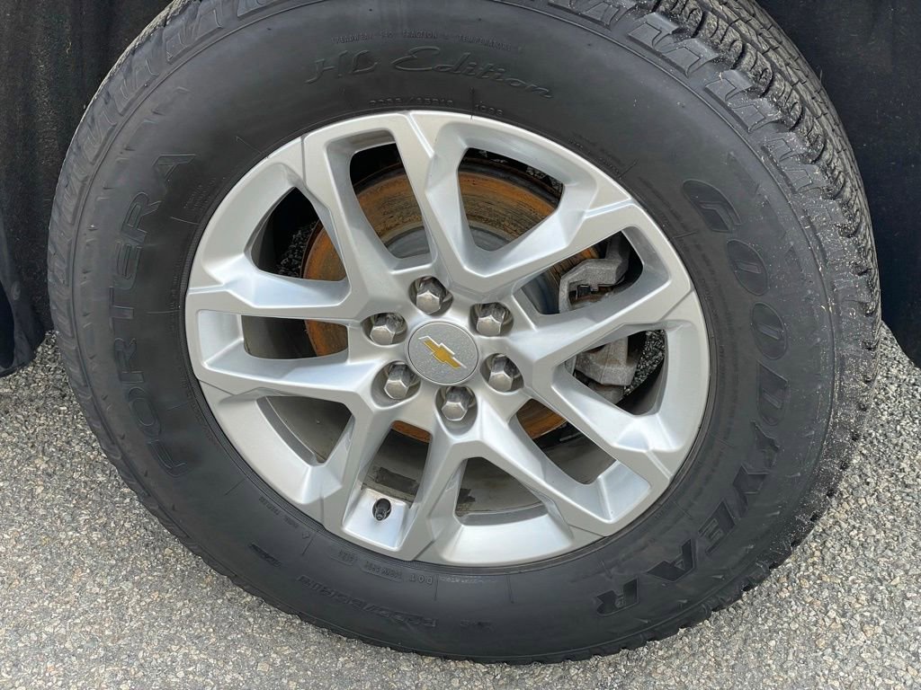 Used 2019 Chevrolet Traverse LT w/ LPO, Cargo Package image 31