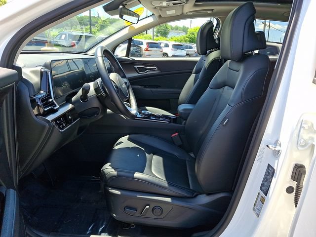 Certified 2025 Kia Sportage EX w/ EX Premium Package AWD/4WD image 14