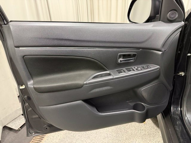 Used 2022 Mitsubishi Outlander Sport SE AWD/4WD image 17