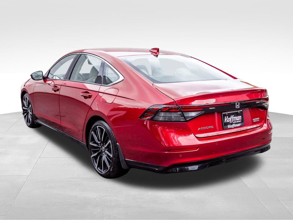 Used 2023 Honda Accord Touring image 11