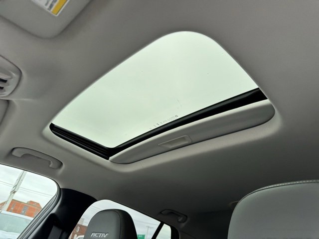 Certified 2024 Chevrolet Trax ACTIV w/ Sunroof Package image 12