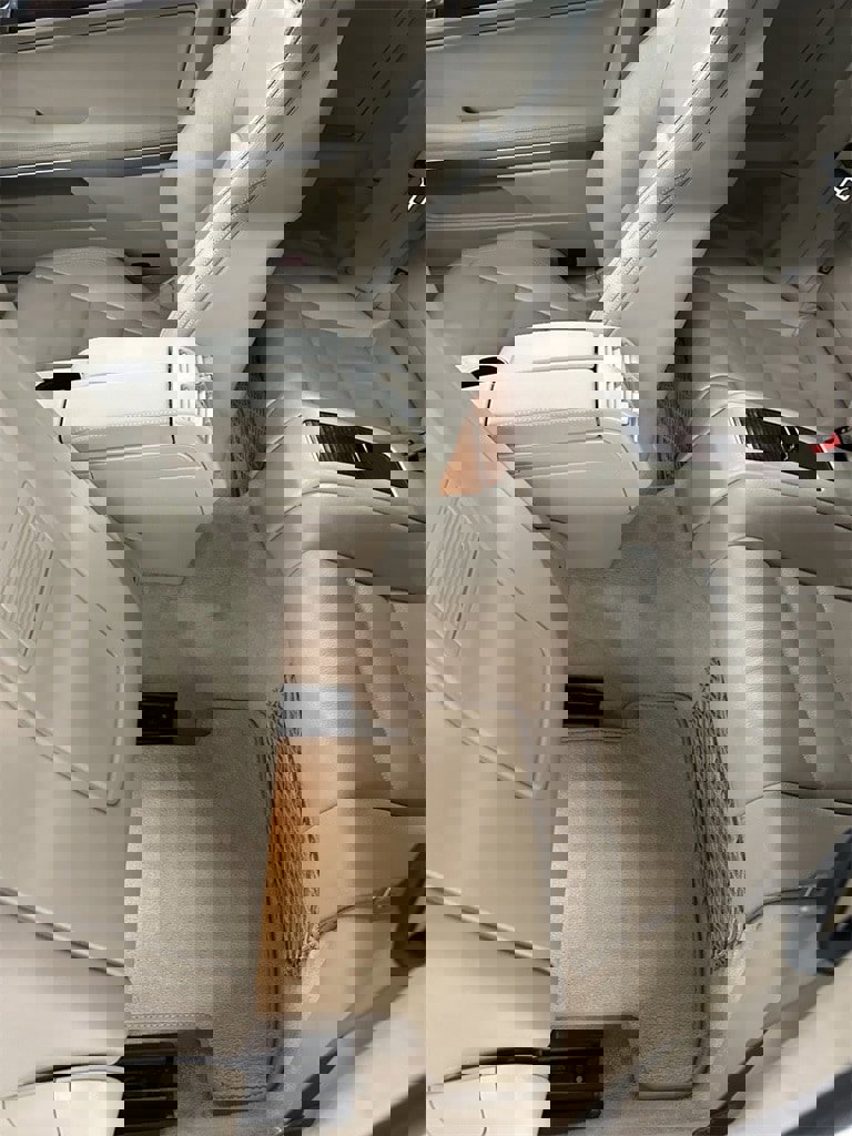 Used 2011 Mercedes-Benz E 350 Cabriolet image 25