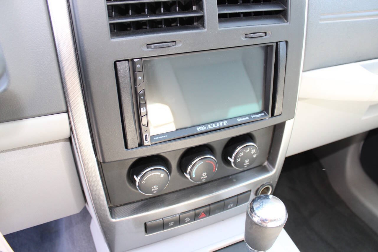 Used 2008 Jeep Liberty Sport w/ Popular Equipment Group AWD/4WD image 15