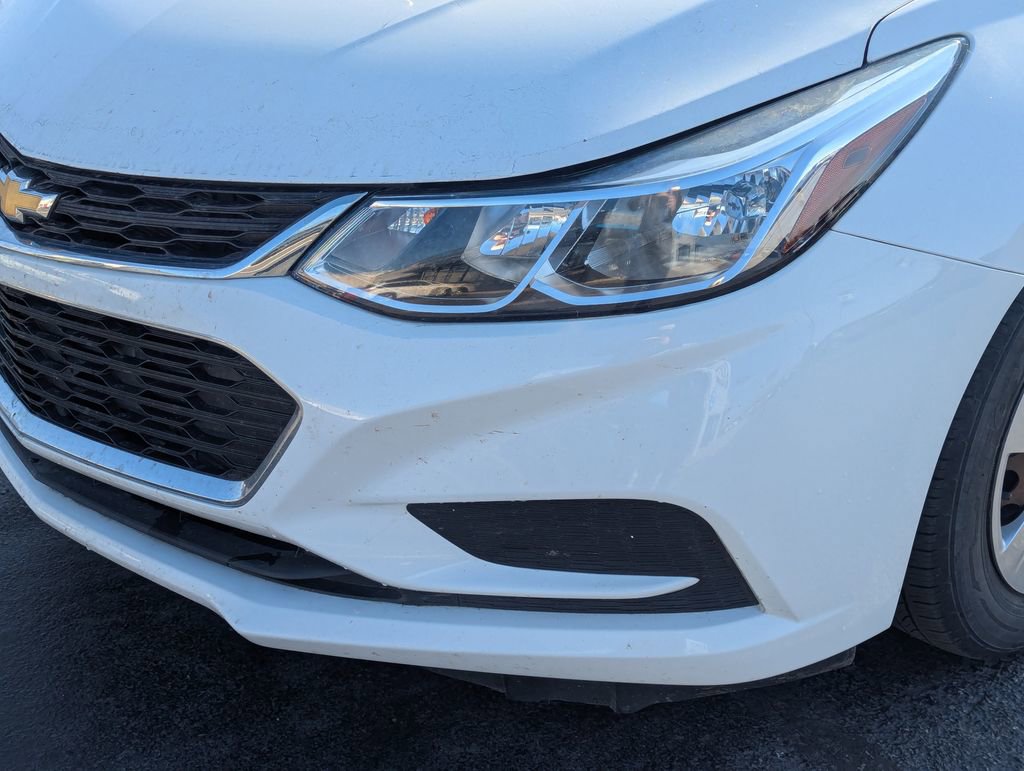 Used 2018 Chevrolet Cruze LS FWD image 12