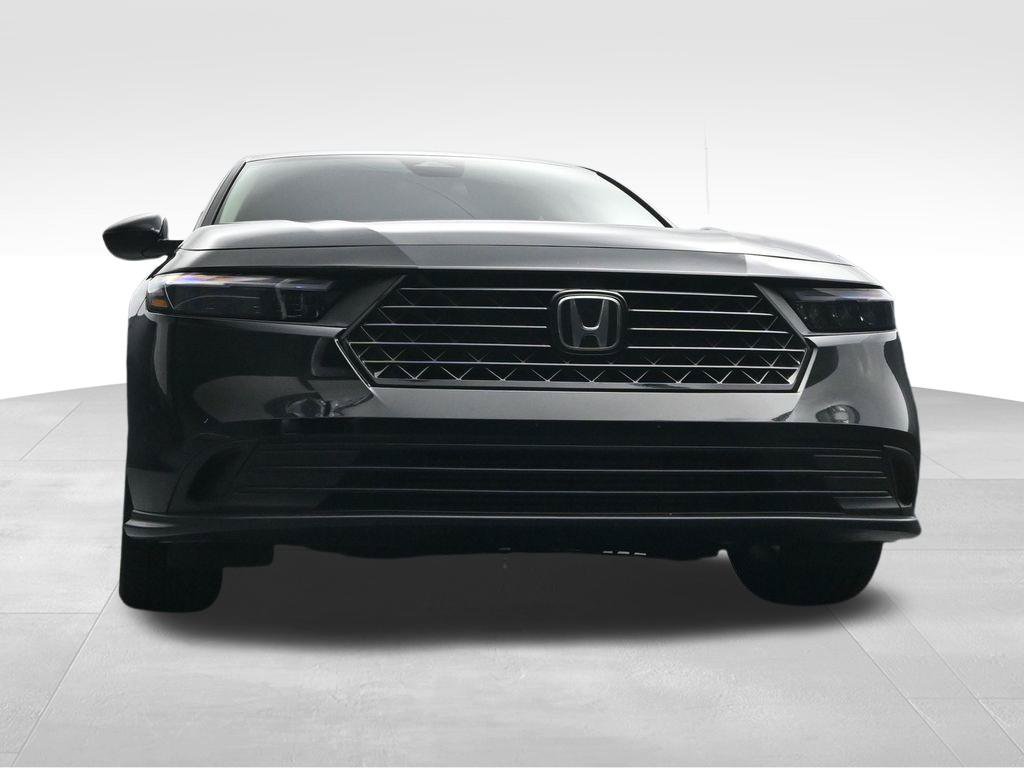 Used 2025 Honda Accord LX image 38