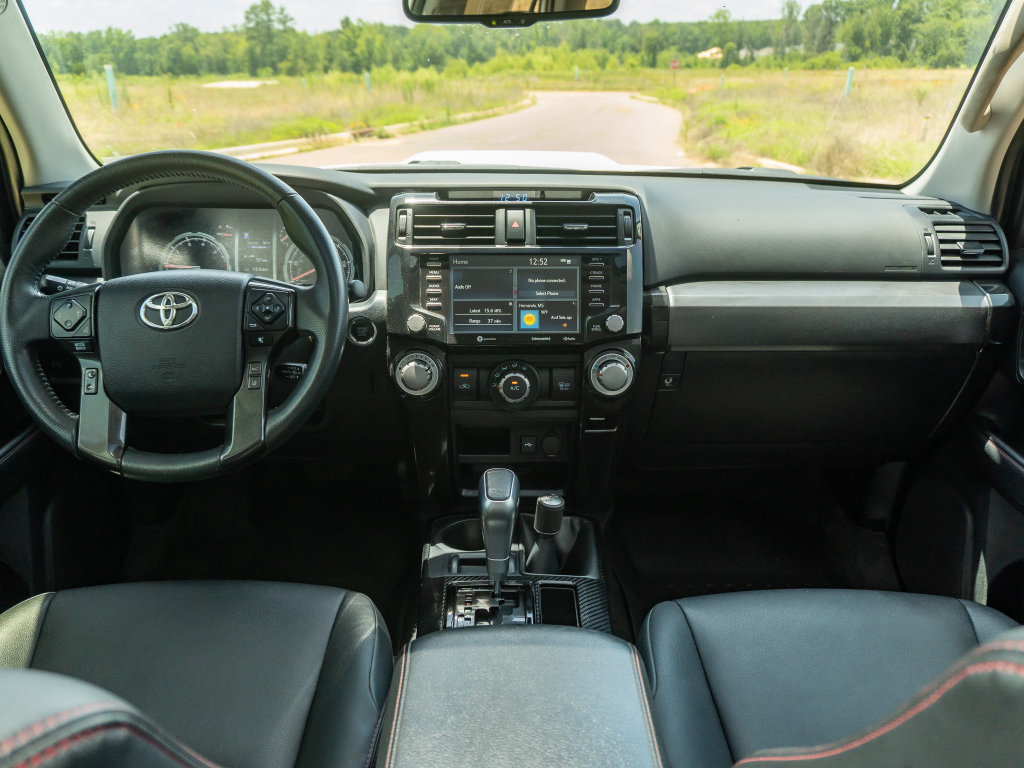 Used 2020 Toyota 4Runner TRD Off-Road Premium w/ Moonroof Package AWD/4WD image 22
