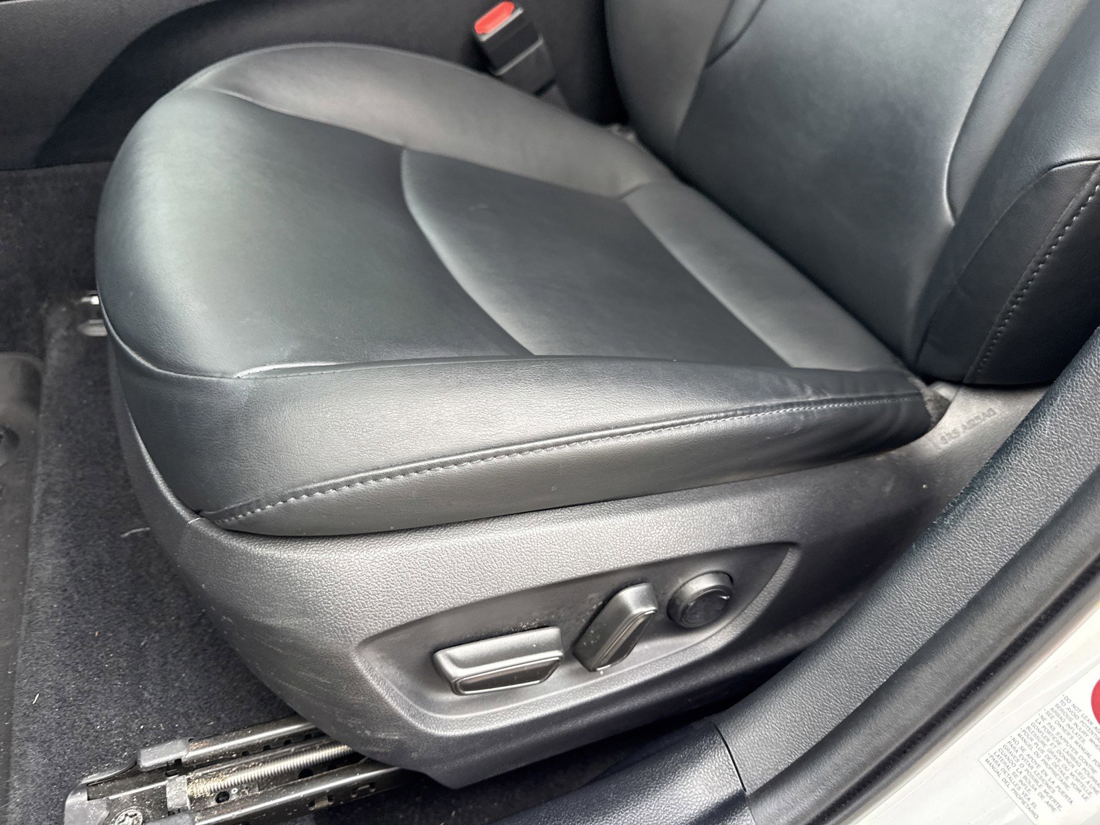 Used 2021 Toyota Prius image 12