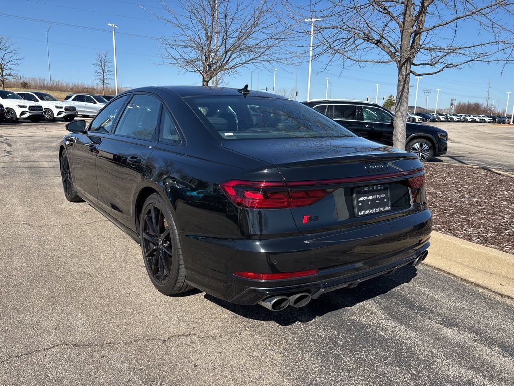 Used 2022 Audi S8 w/ S8 Comfort Plus Package AWD/4WD image 19