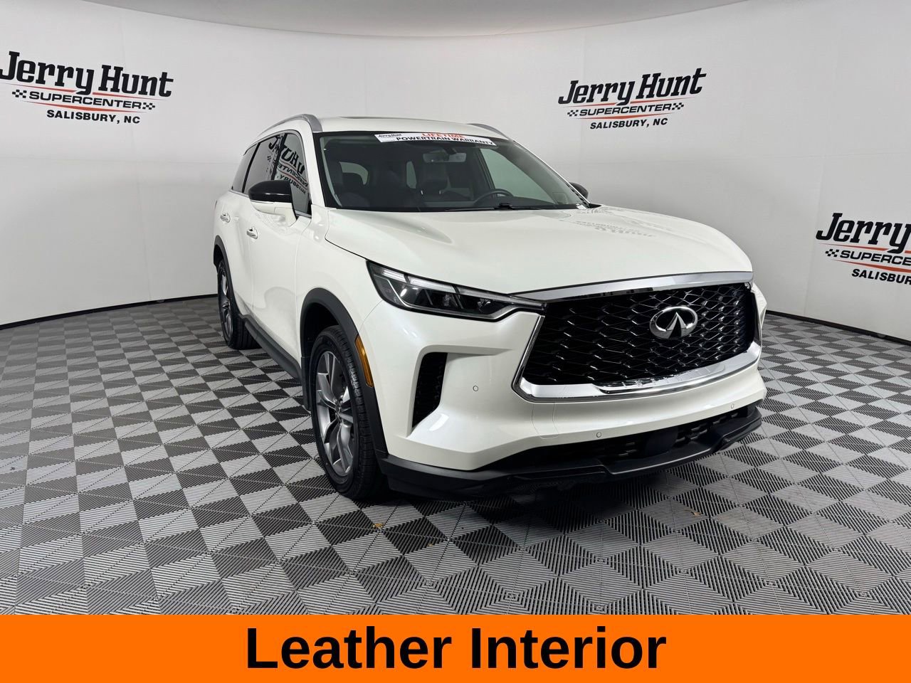 Used 2023 INFINITI QX60 Luxe w/ Performance Audio Package image 6