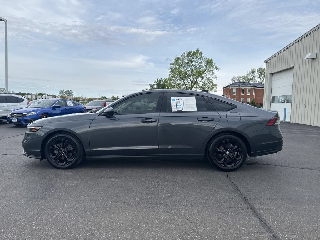 Used 2025 Honda Accord SE image 4