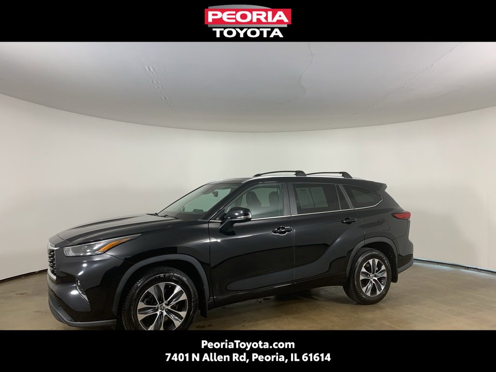 Used 2023 Toyota Highlander XLE