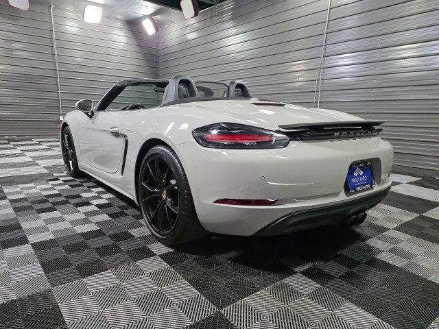 Used 2023 Porsche 718 Boxster RWD image 8