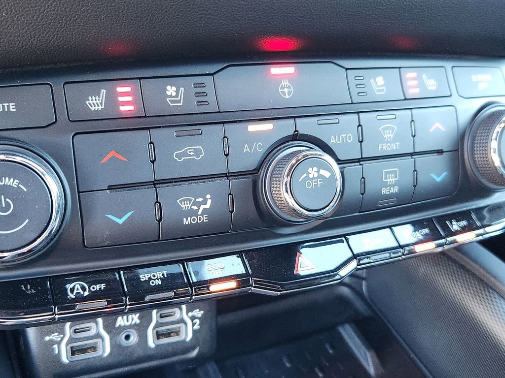 Certified 2025 Dodge Durango GT image 23