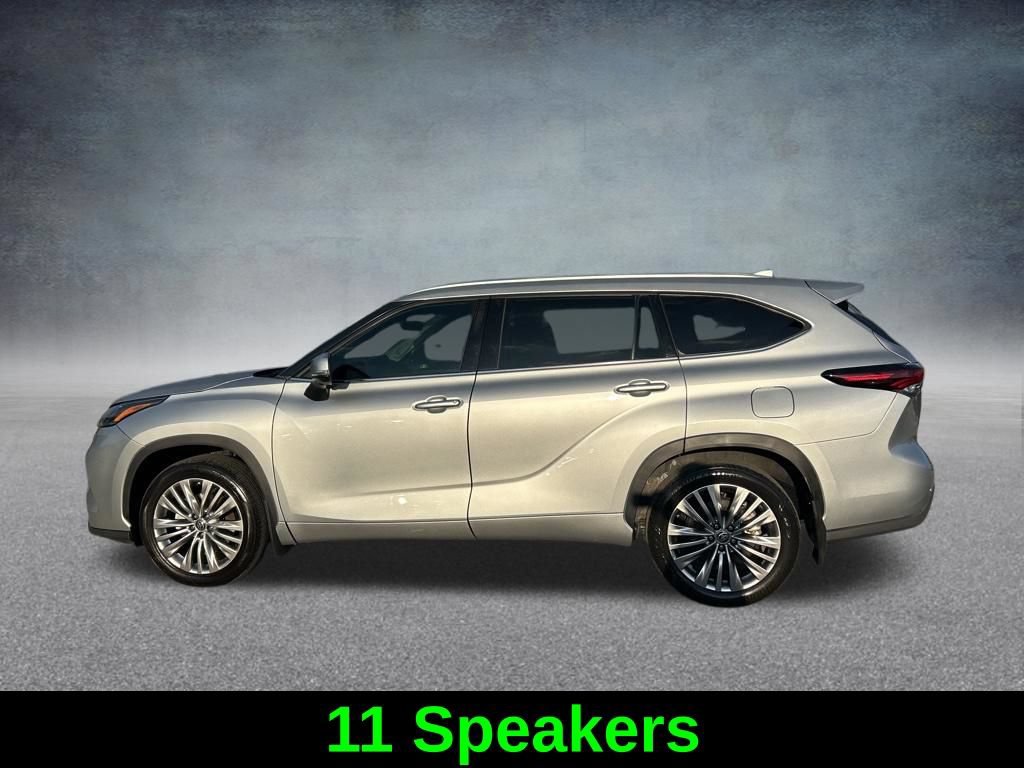 Used 2024 Toyota Highlander Platinum FWD image 8