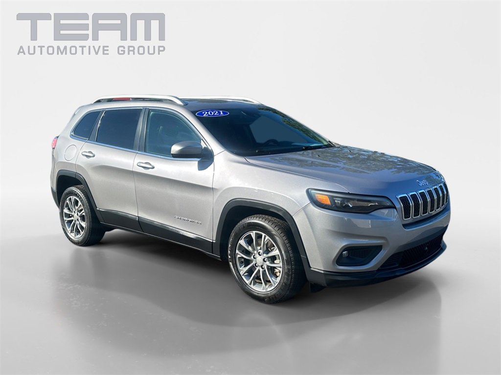 Used 2021 Jeep Cherokee Latitude Lux image 1
