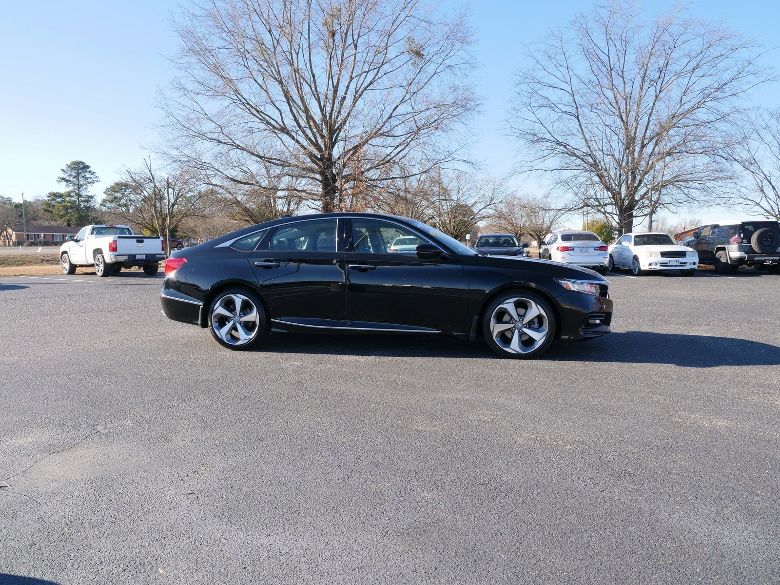Used 2020 Honda Accord Touring image 3
