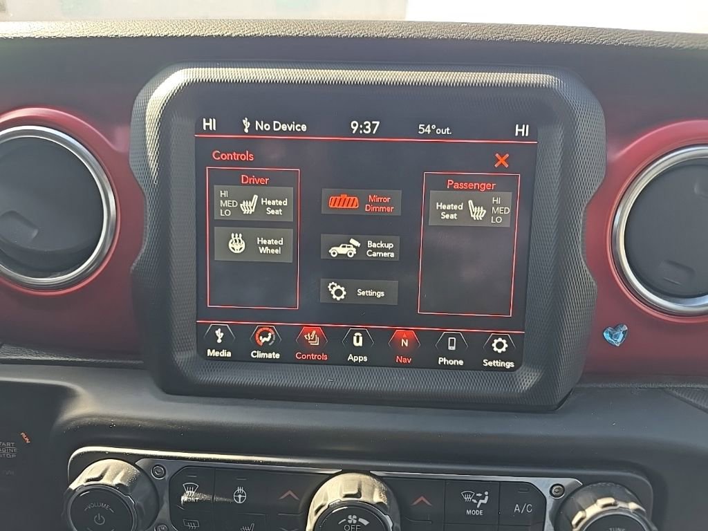 Used 2023 Jeep Wrangler Unlimited Rubicon w/ Cold Weather Group AWD/4WD image 19