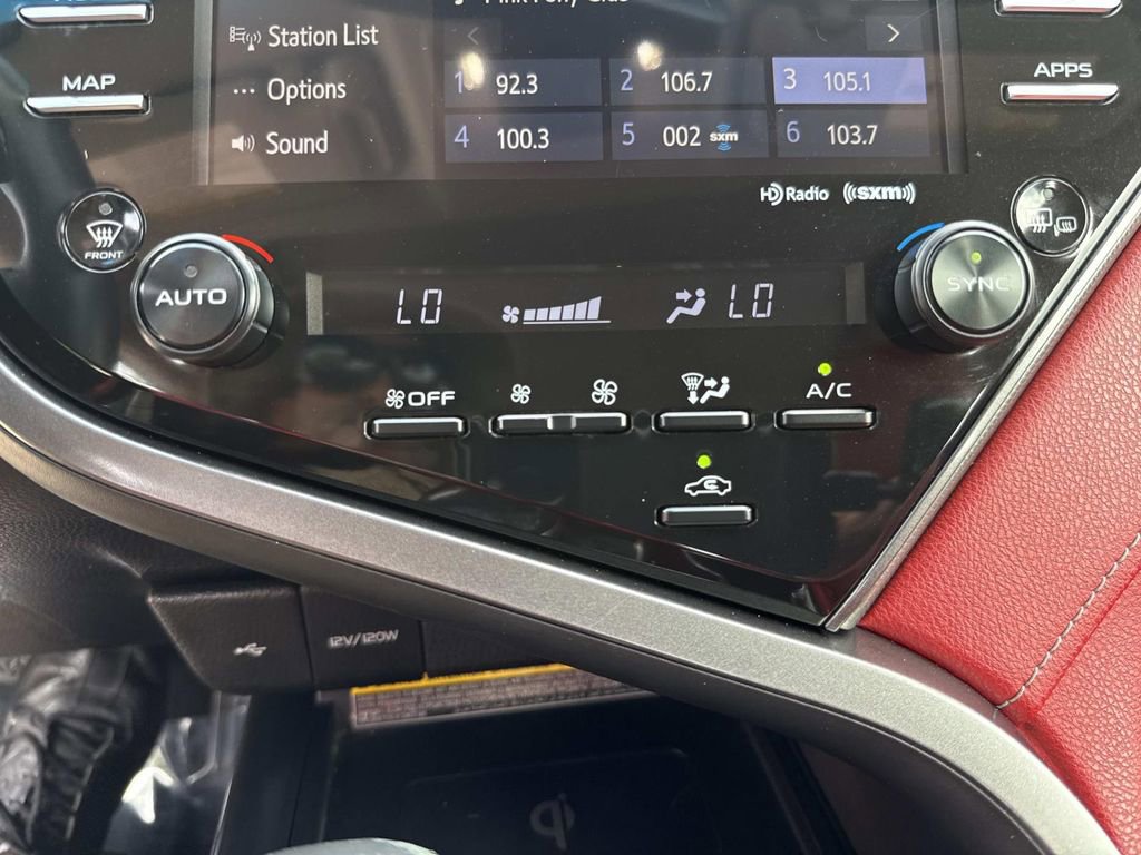 Used 2020 Toyota Camry XSE image 34