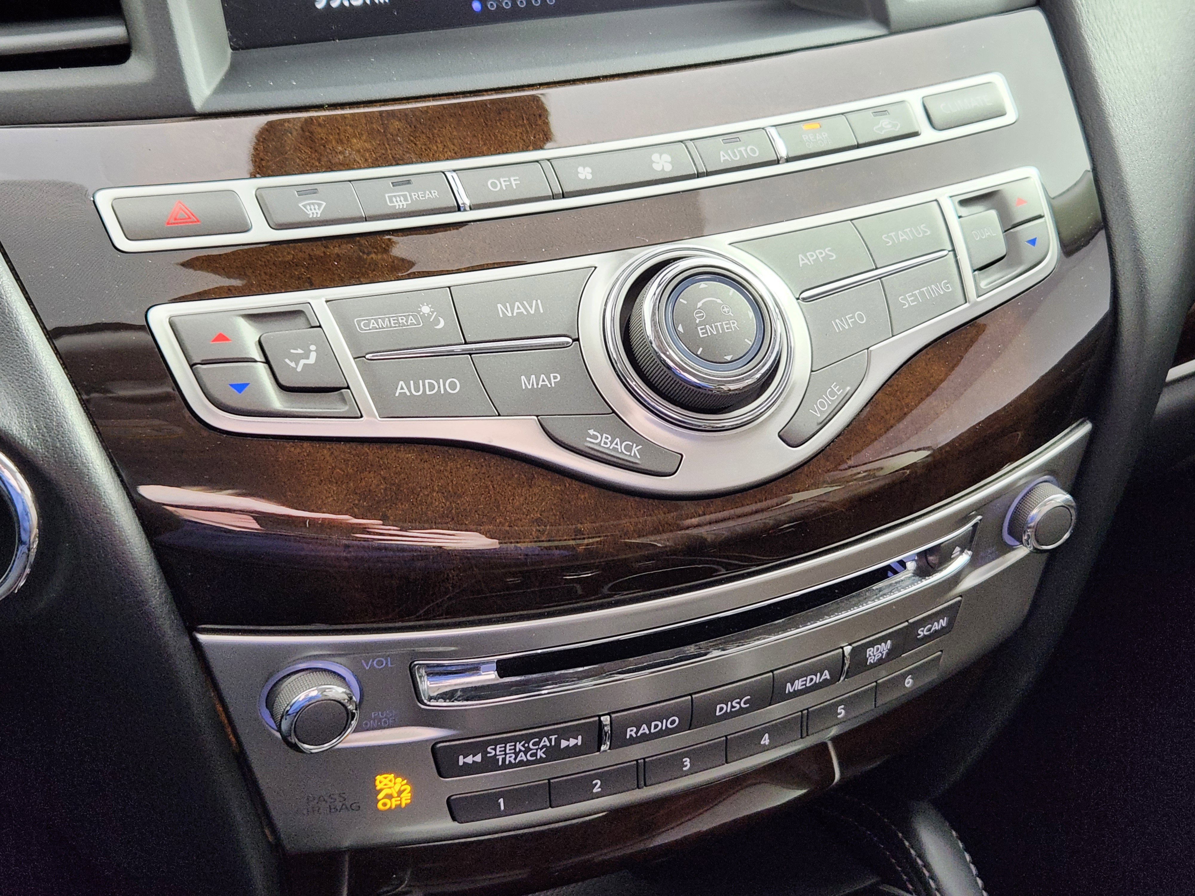 Used 2017 INFINITI QX60 Luxe w/ Deluxe Technology Package image 24