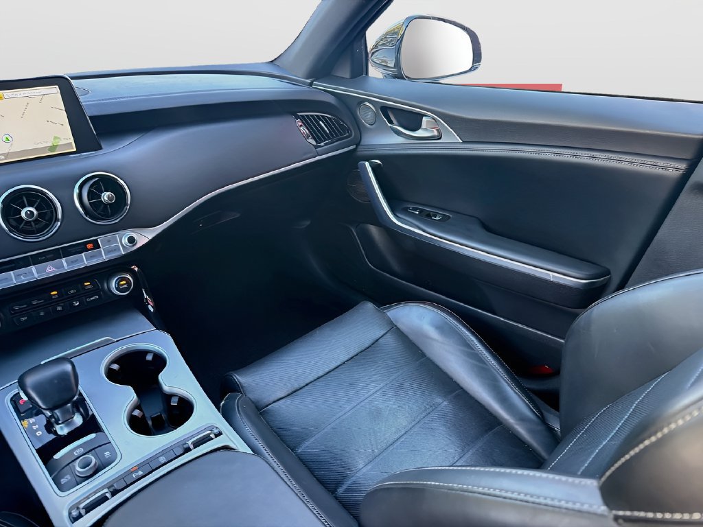 Used 2018 Kia Stinger GT2 RWD image 24