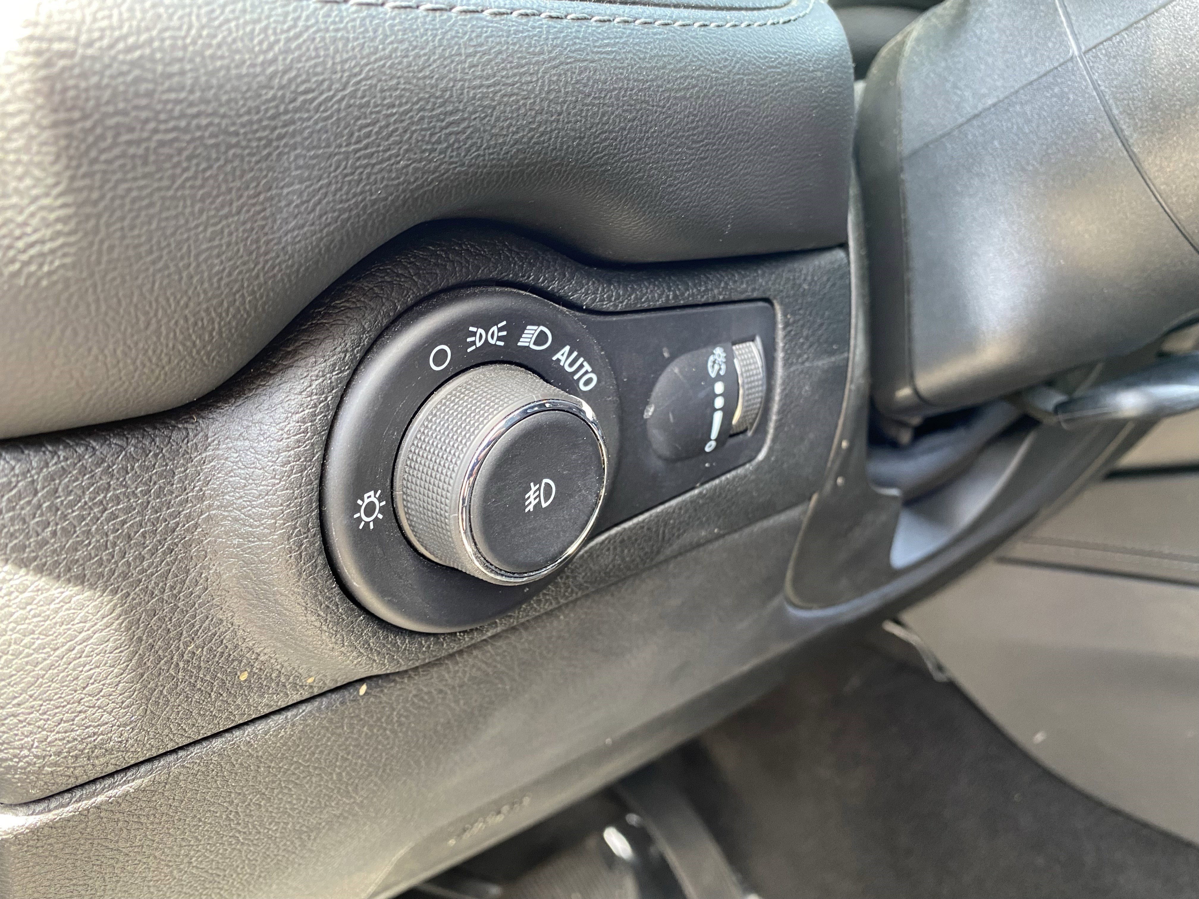 Used 2022 Dodge Durango GT AWD/4WD image 23
