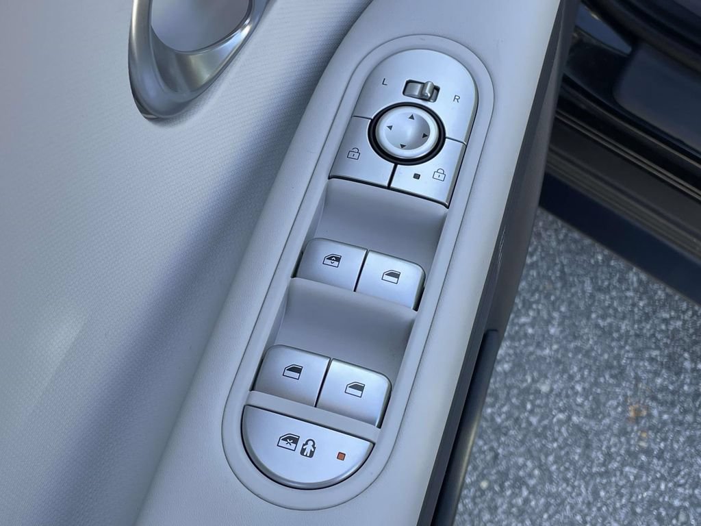 Certified 2024 Hyundai Ioniq 5 SE AWD/4WD image 5