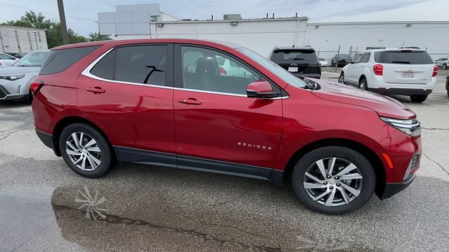 Used 2024 Chevrolet Equinox LT FWD image 3