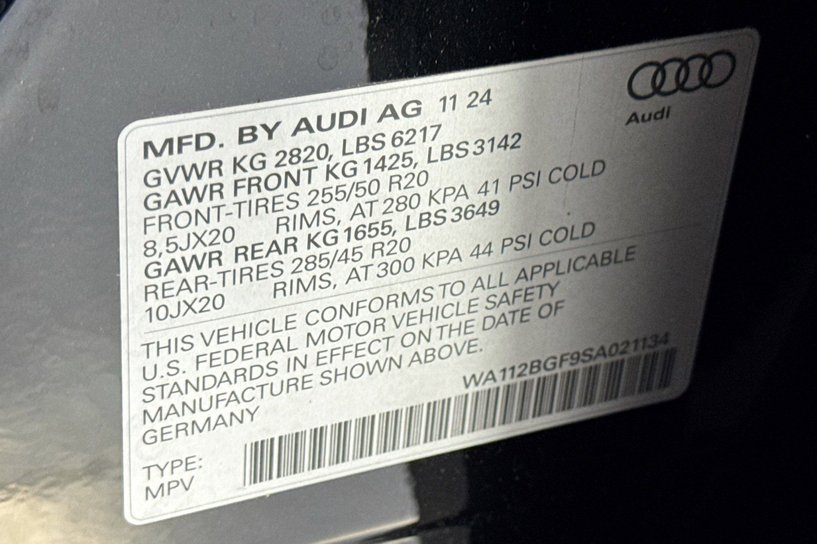 Used 2025 Audi Q6 e-tron Premium w/ Convenience Package image 30