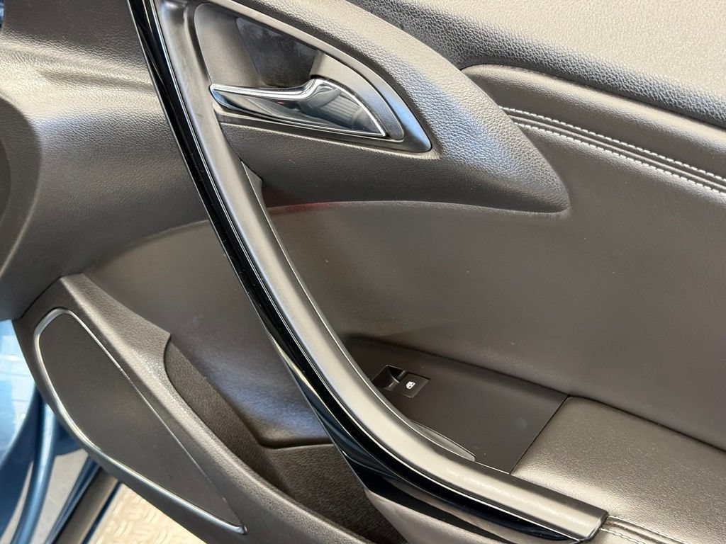 Used 2016 Buick Cascada FWD image 21