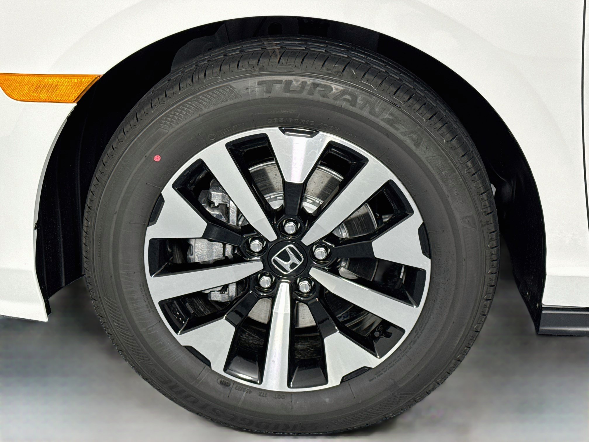 New 2027 Honda Odyssey EX-L image 32