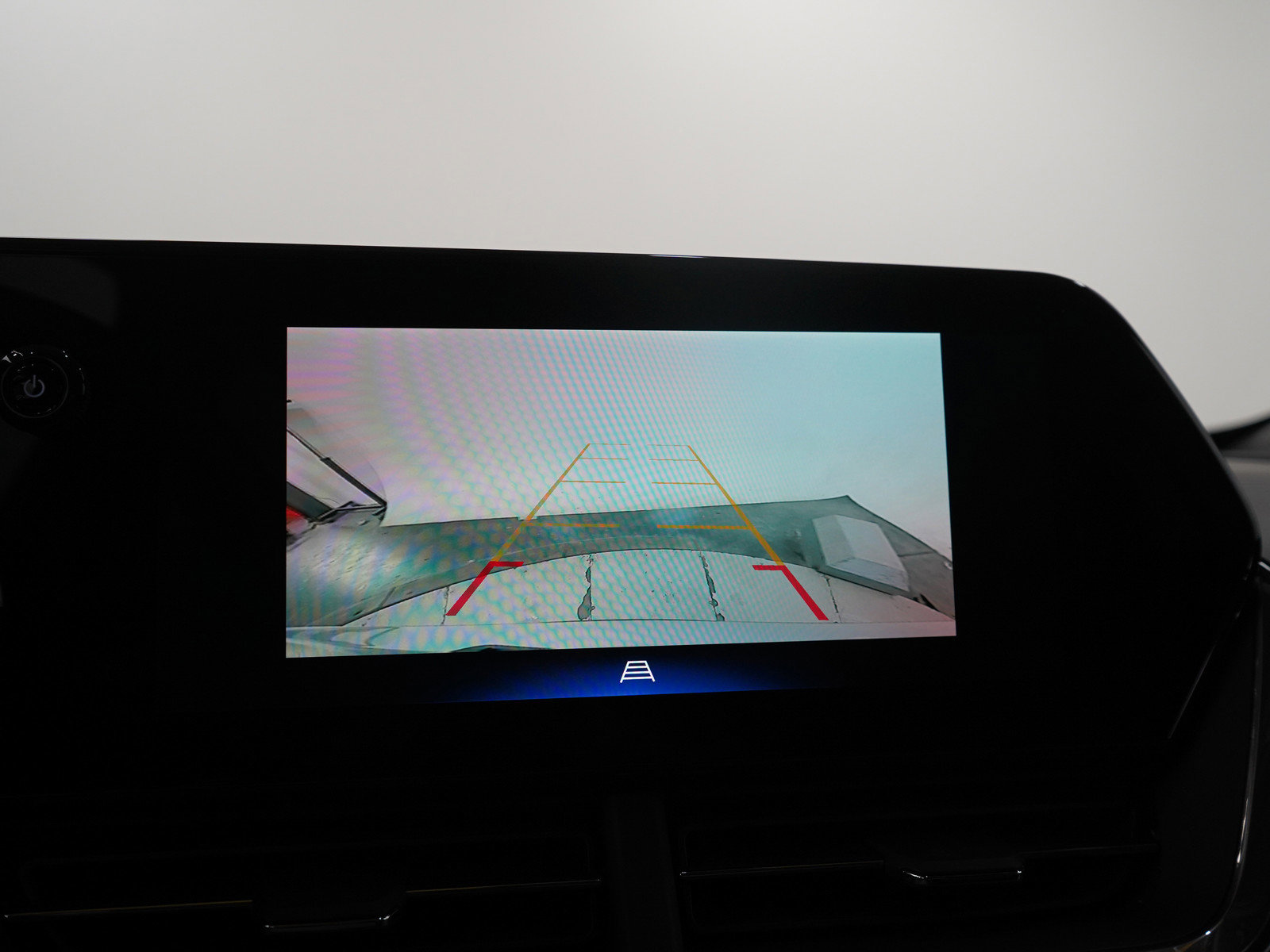 Used 2024 Chevrolet Trax LT w/ Driver Confidence Package FWD image 27