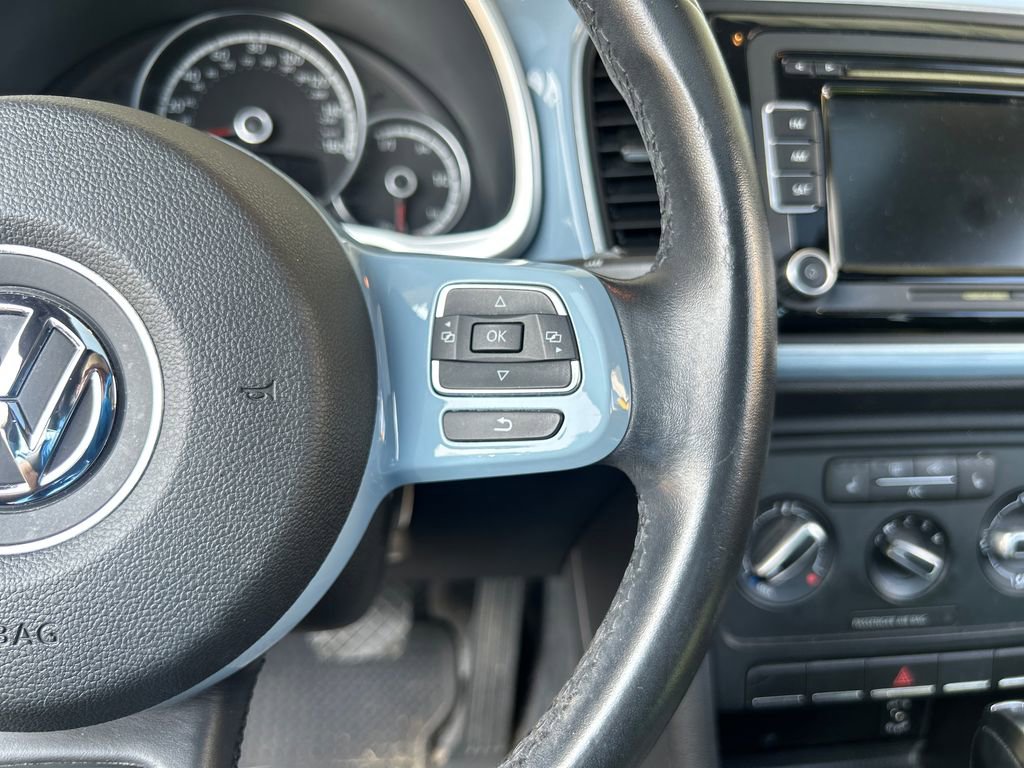 Used 2013 Volkswagen Beetle 2.5 FWD image 21