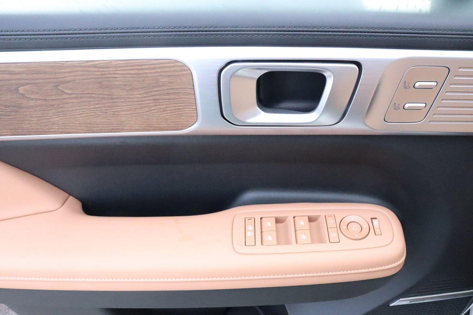 New 2026 Hyundai Santa Fe Calligraphy image 24