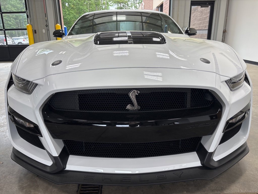 Used 2022 Ford Mustang Shelby GT500 w/ Technology Package image 3