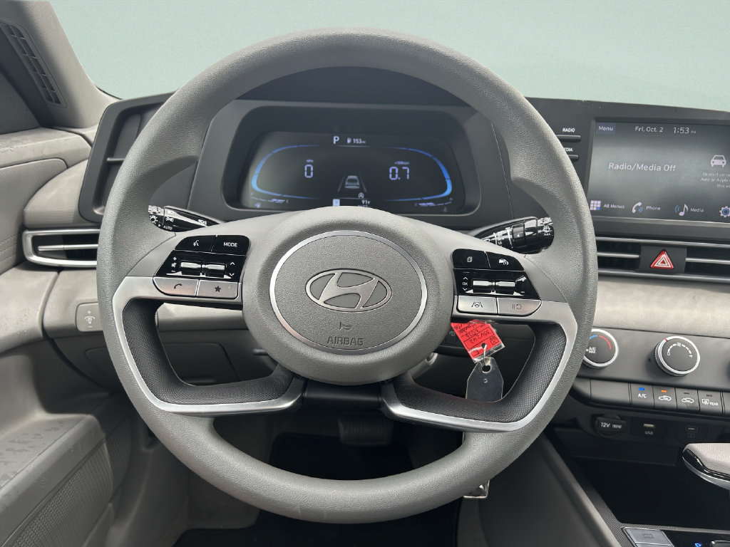 New 2026 Hyundai Elantra SE FWD image 31